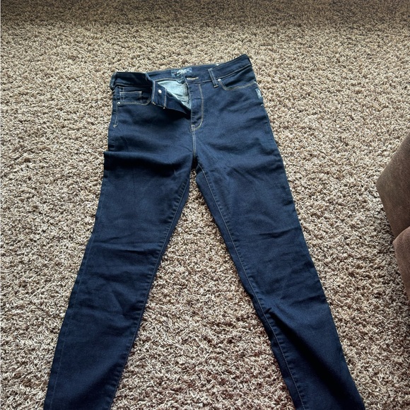 Silver Robson - Picture 2 of 2